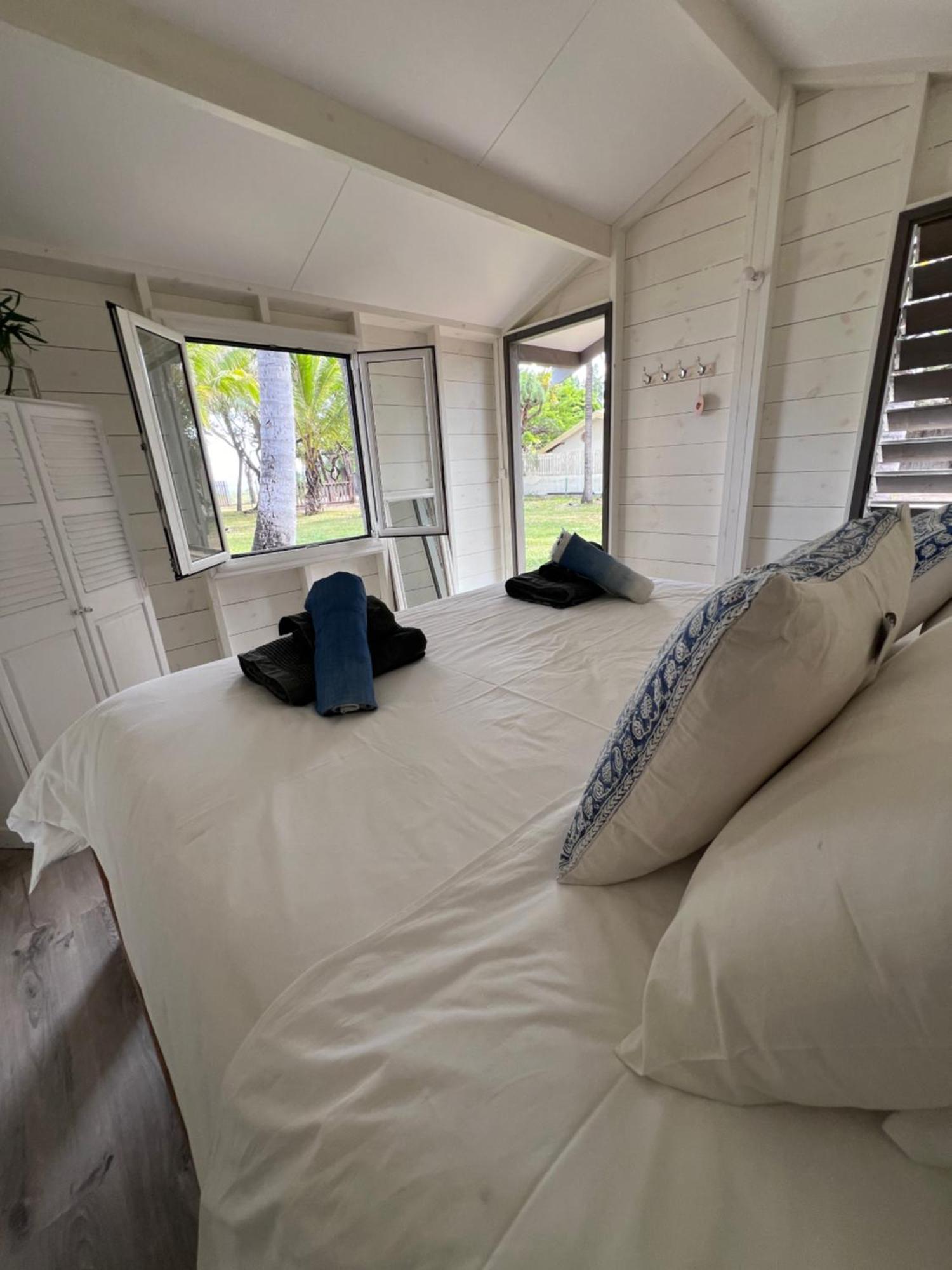 Bungalow Face Au Lagon Saint-Paul Extérieur photo